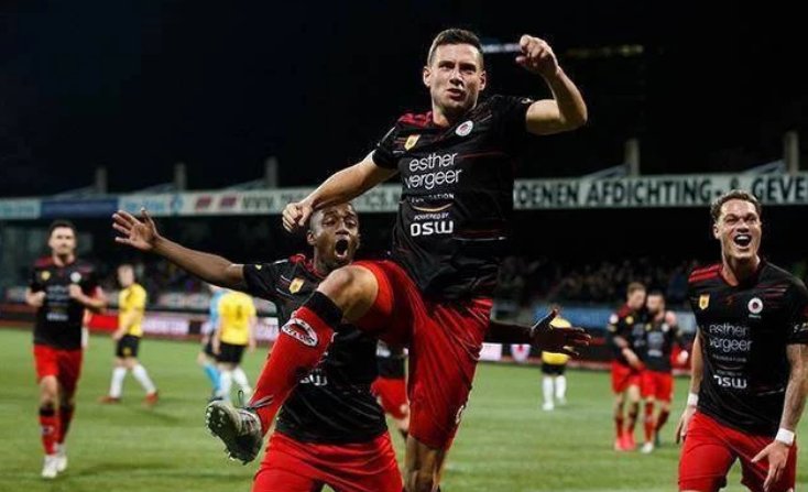 声更是贯穿 声更是贯穿